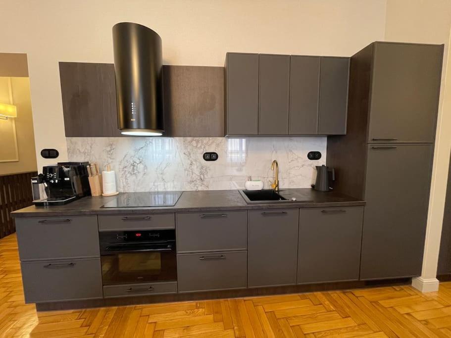 Crown Pearl - Wonderful Apartment, 110Scm, 4 Rooms Краков Экстерьер фото