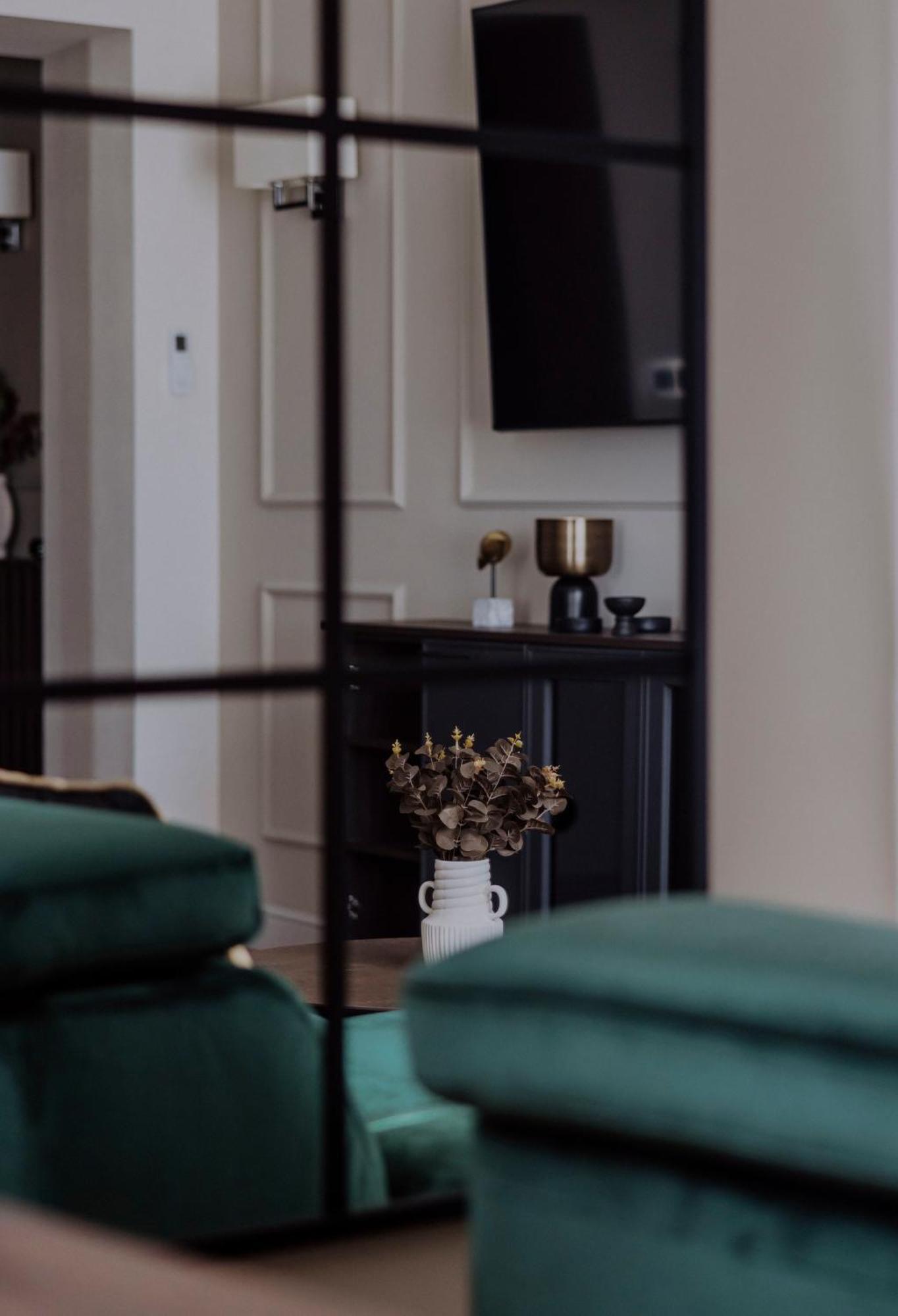 Crown Pearl - Wonderful Apartment, 110Scm, 4 Rooms Краков Экстерьер фото